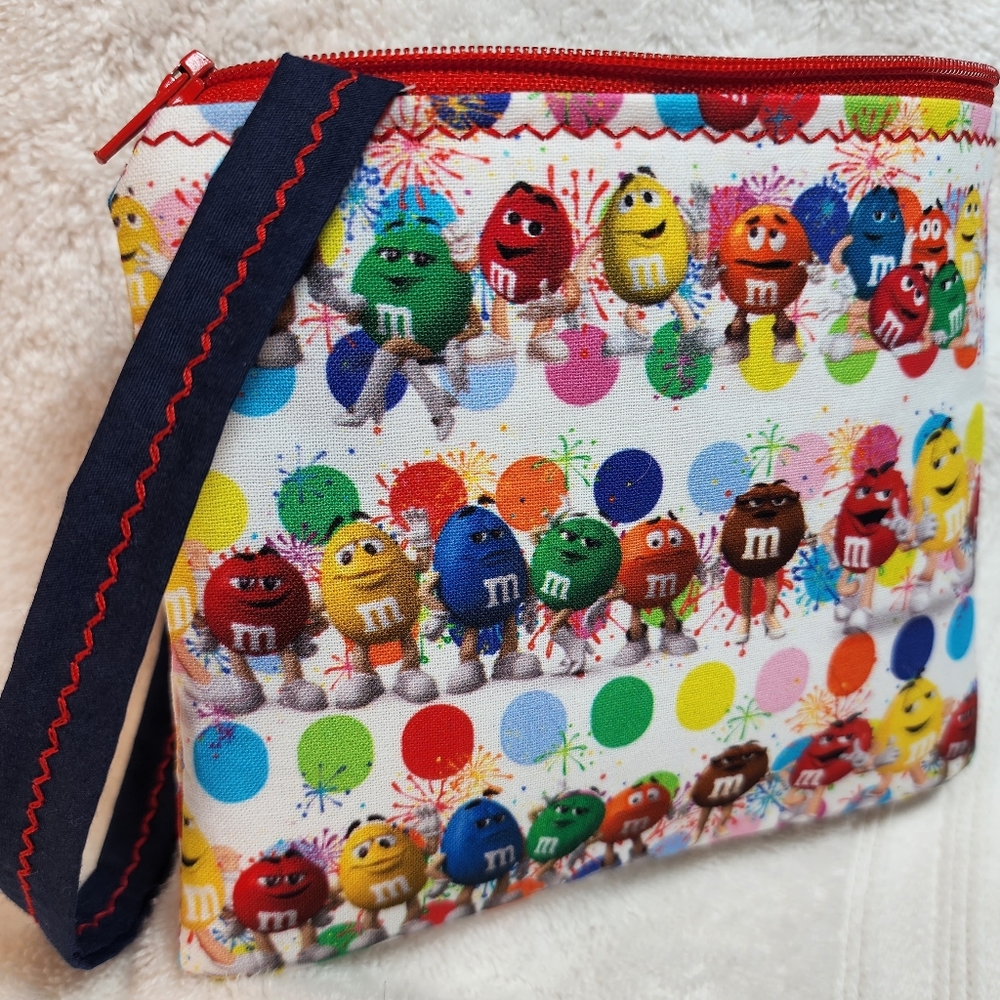 Wristlet coin bag zipper pouch handmade